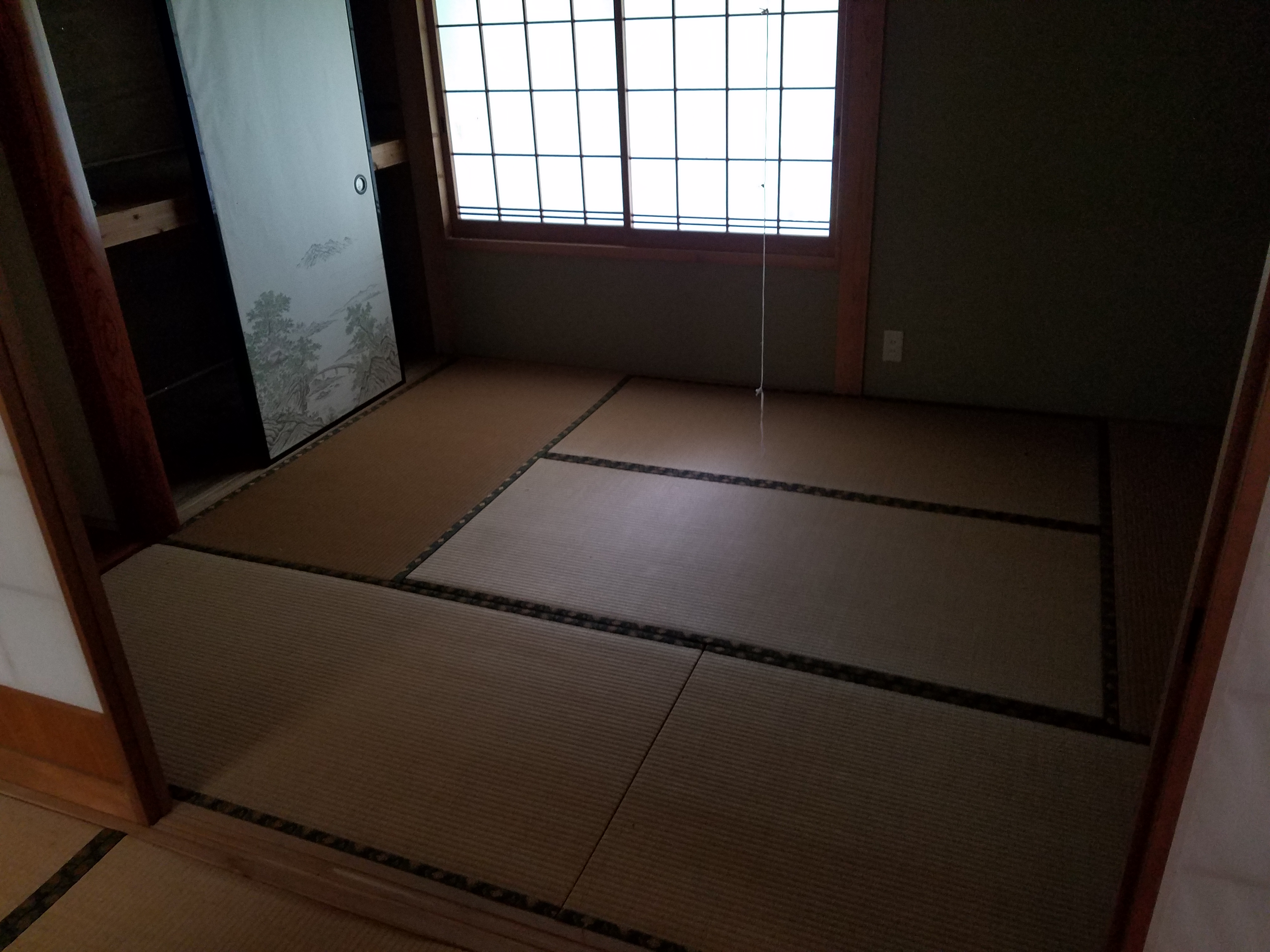 6张榻榻米日式房间