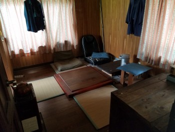 居間