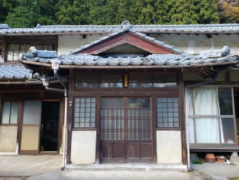 玄関正面