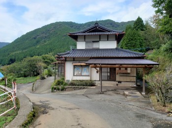 東側より