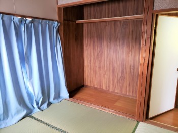 ２F　和室２（収納）