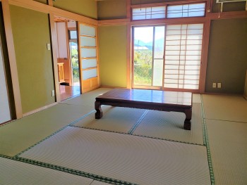 居間（和室）
