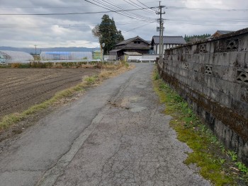 土地北側道路