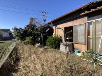 南側の小さな畑（庭）で気ままに自給自足というのは、昭和に限らず今でもスタンダードな阿蘇の暮らしです