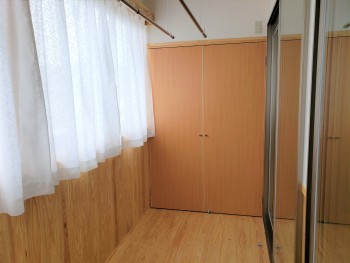インナーバルコニー（洗濯物、お布団　雨関係なく干せます！）