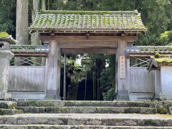 周辺（西巌殿寺）