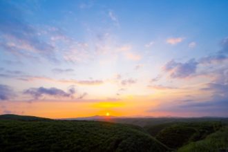 阿蘇草原の夕陽